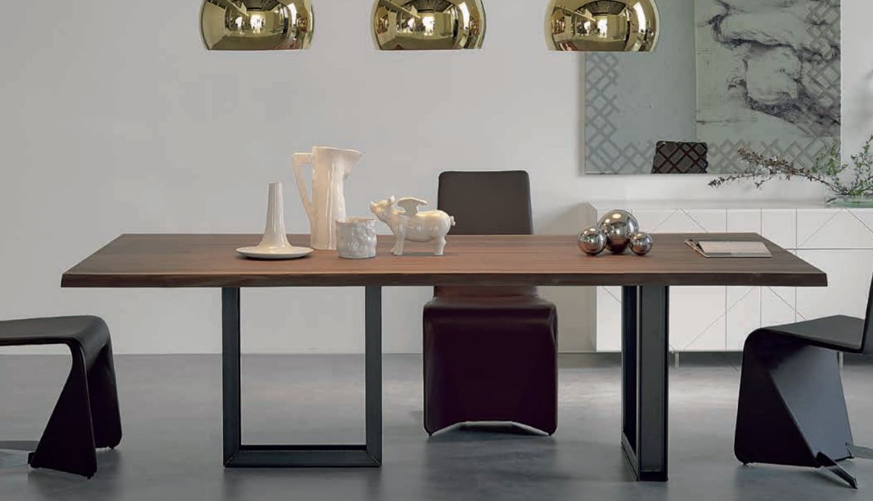 SIGMA DINING TABLE